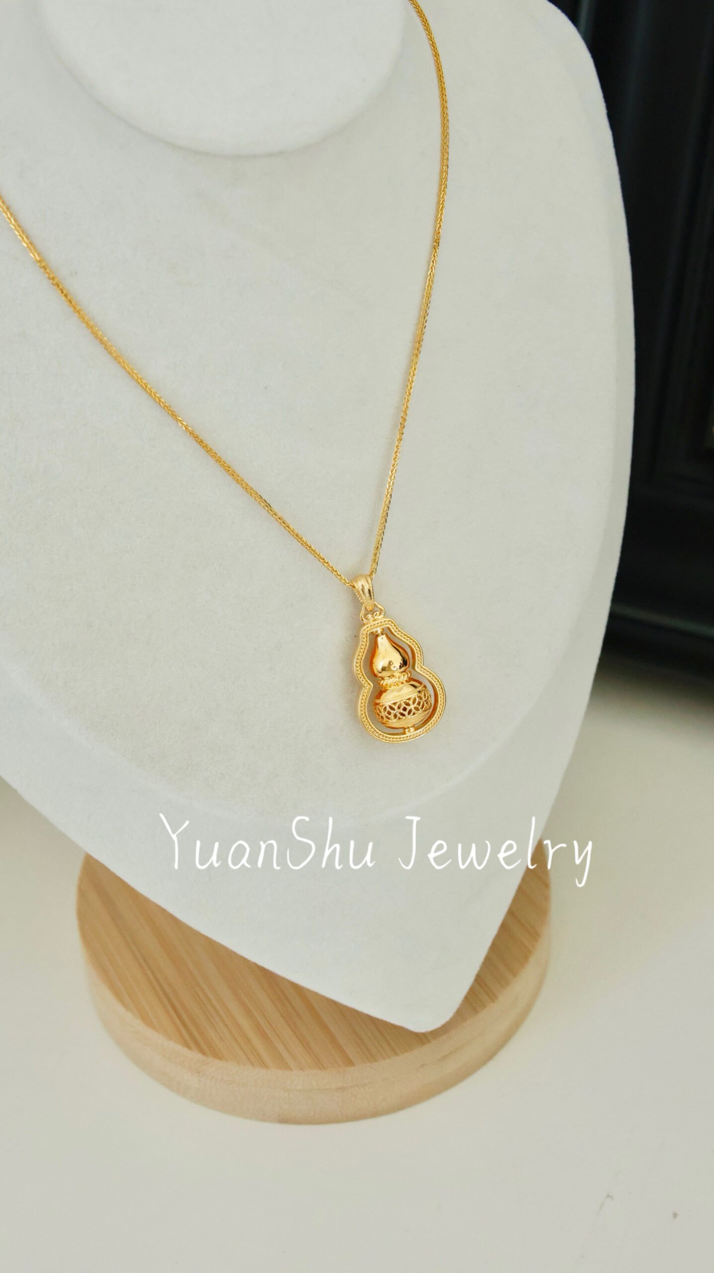 Necklace-Golden Spinning Gourd - Image 8